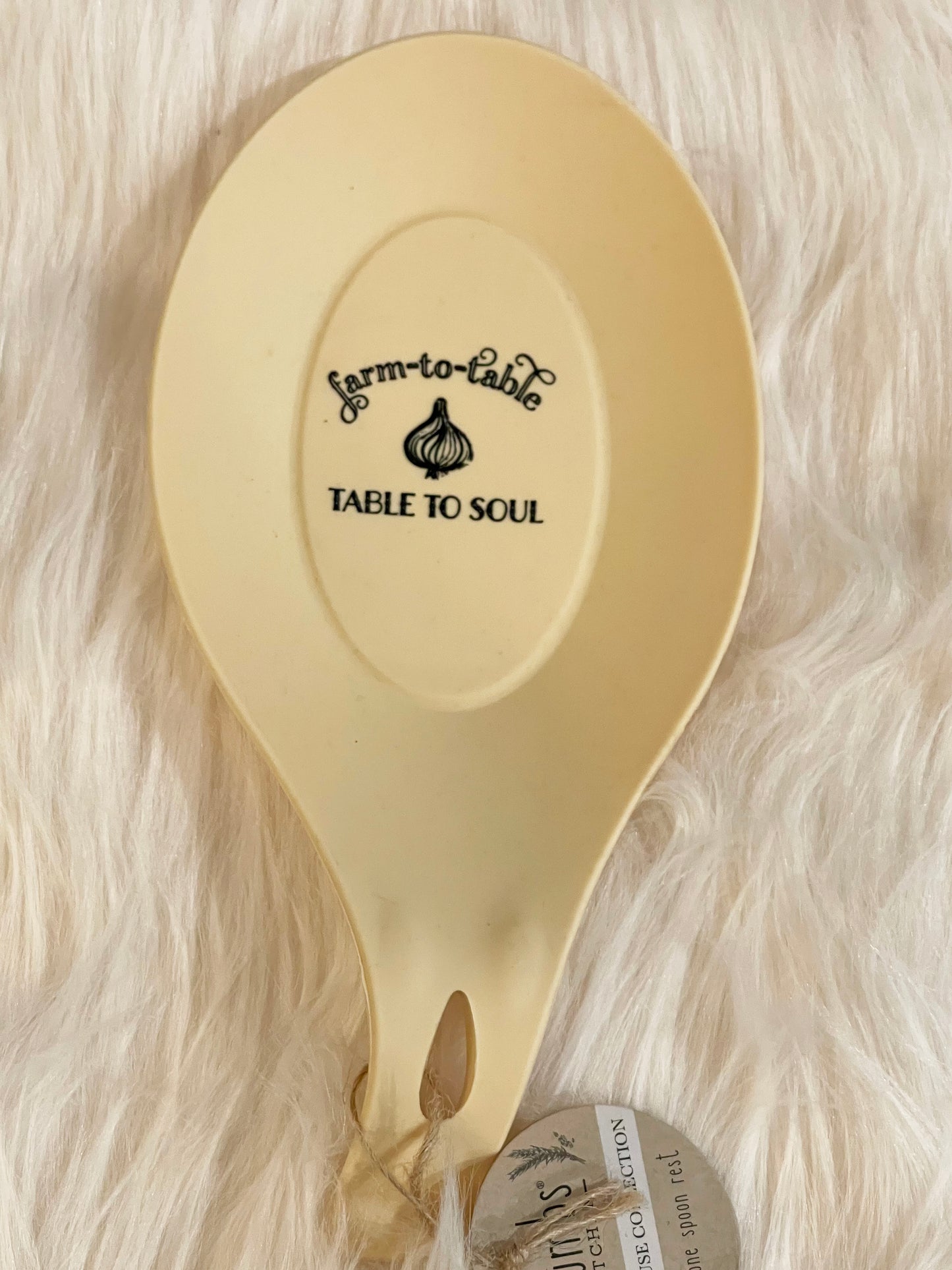 A great gift idea or get them for yourself! By Krumbs, from the Farmhouse Collection, this silicone spoonrest is adorned with an inspirational saying, "Farm To Table, Table To Soul" and is super practical with its flexible structure... no-mess cooking, easy to clean! Generous size, holds tongs to ladles and more! Heat resistant silicone ensures safe use. A must-have for every kitchen! Get all 4 colors, see our other listings!