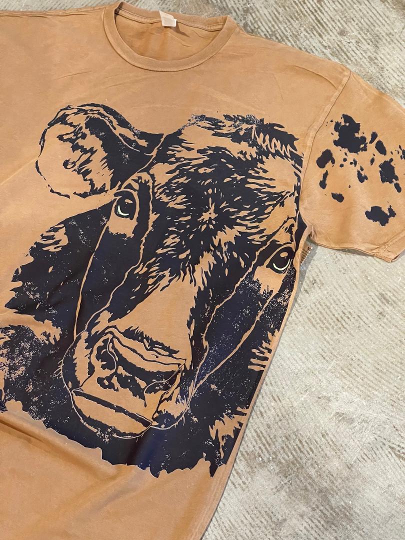 Peeking Cow Tee
